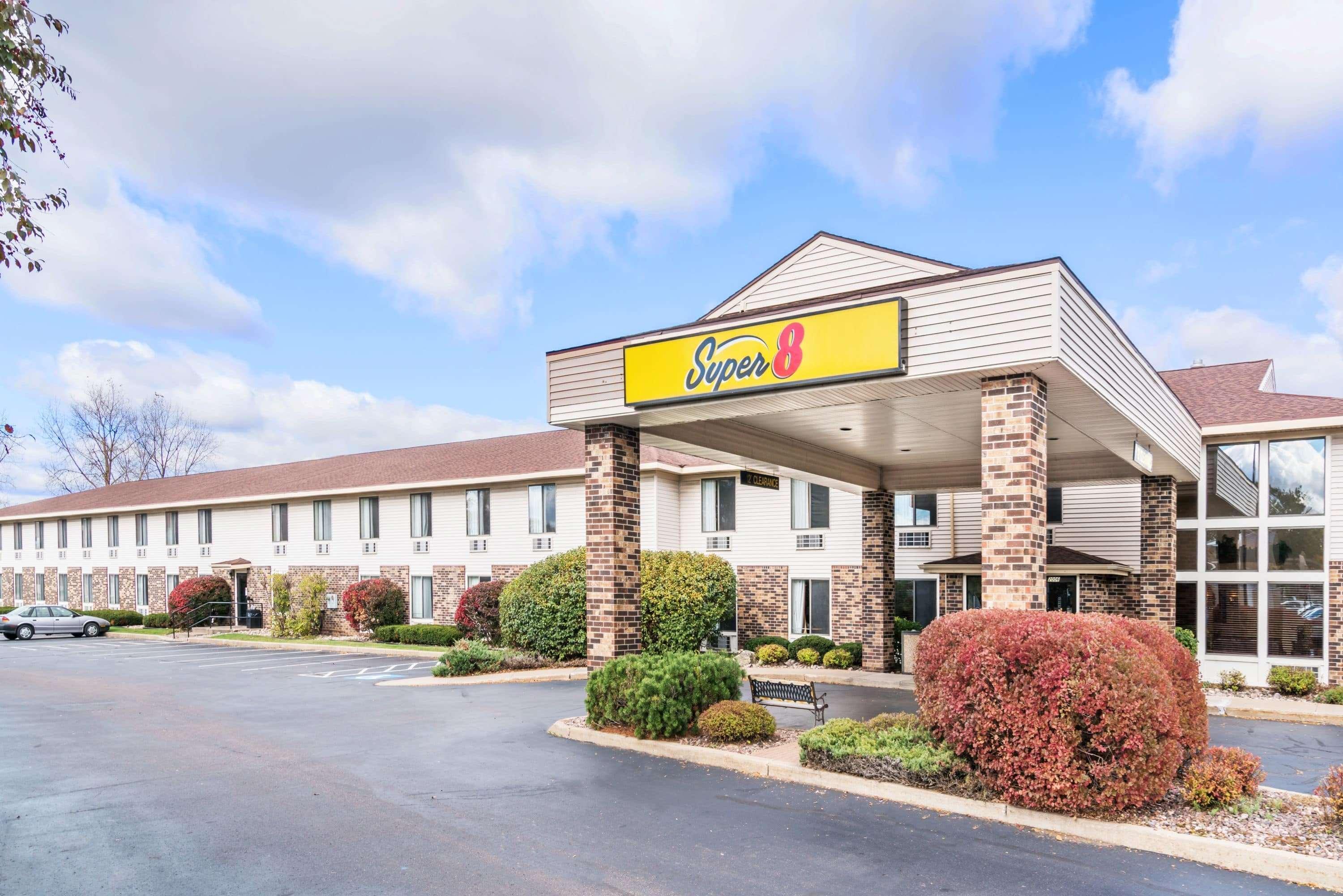 Super 8 By Wyndham Wausau Zewnętrze zdjęcie